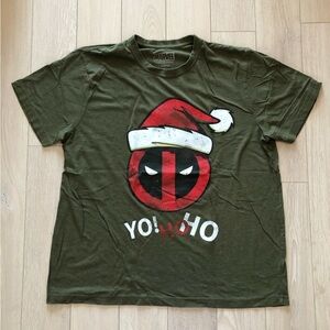 Marvel Deadpool Christmas Santa T Shirt